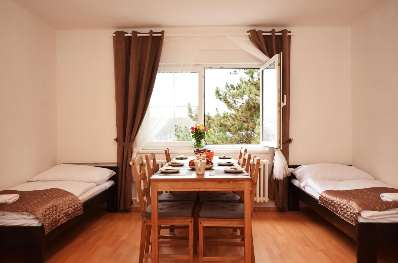 Family Style & Garden Apartments Prague Ngoại thất bức ảnh